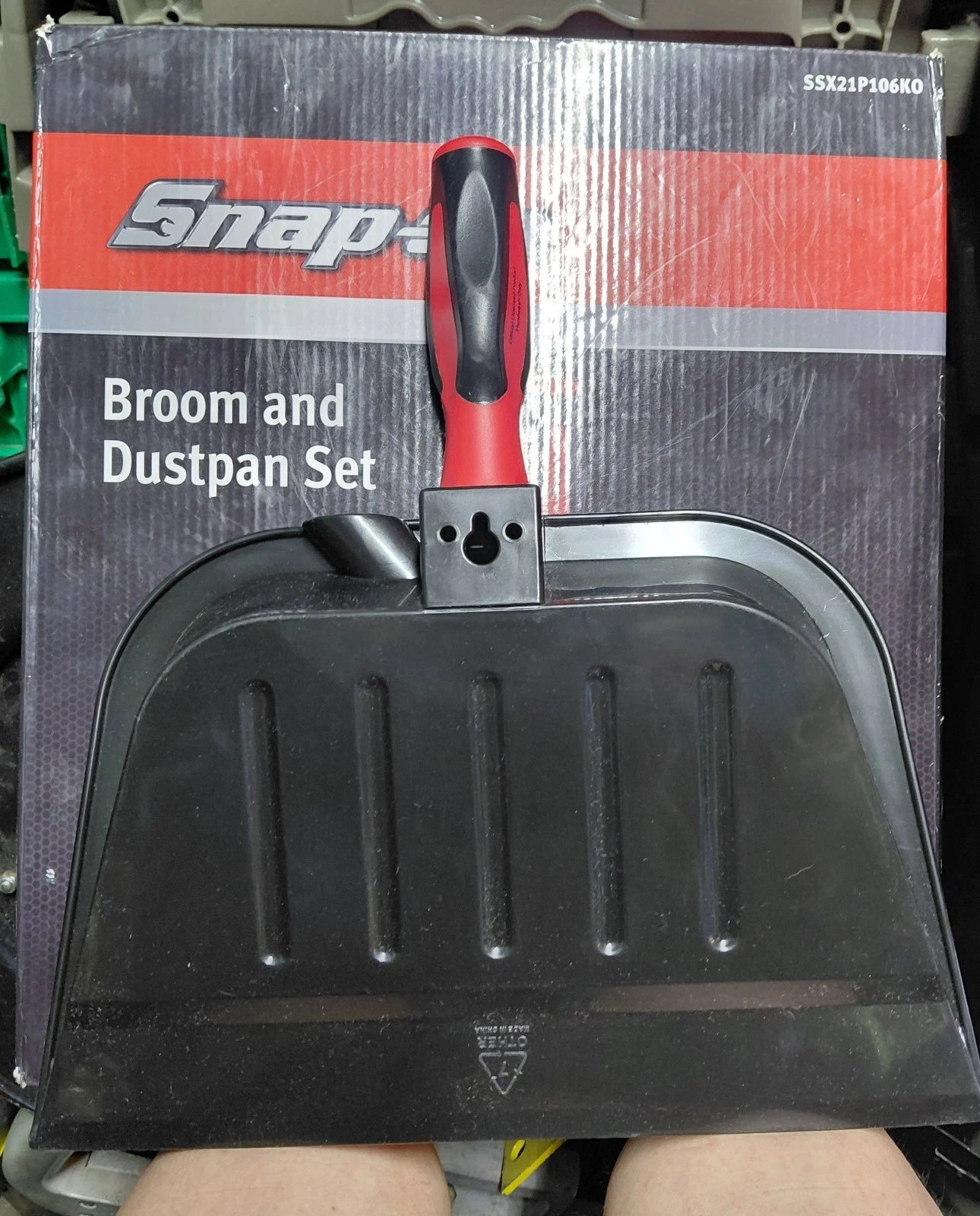 snap on broom and dustpan set