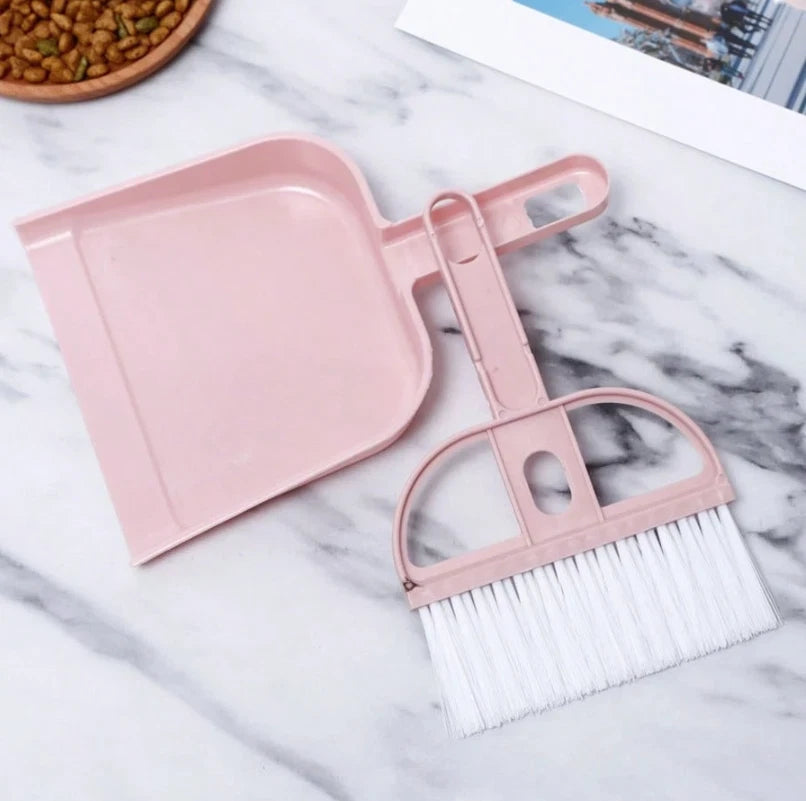 1 Set Mini Desktop Broom & Dustpan – Tiny Cleaning Kit for Keyboard & Car - NEW