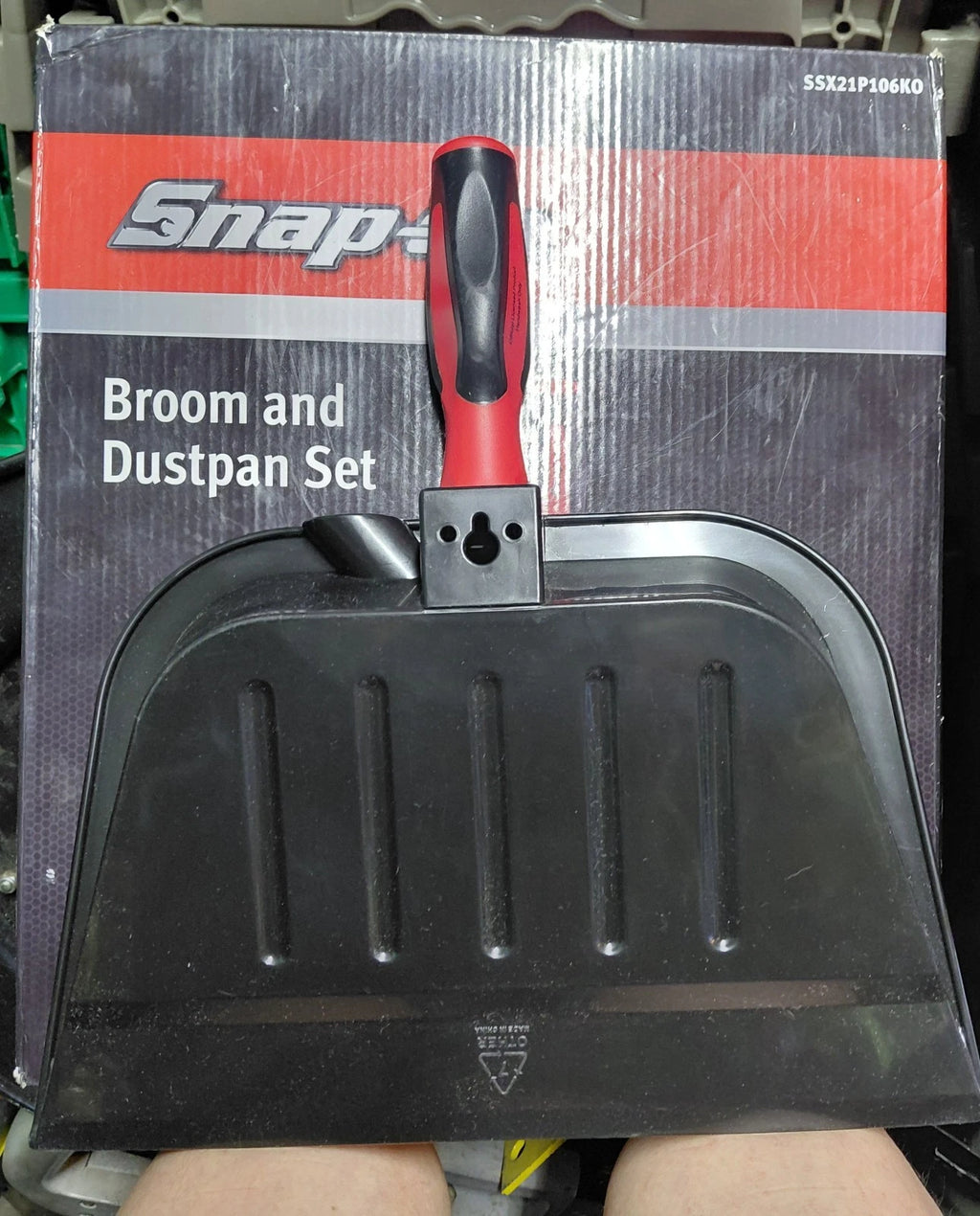 snap on broom and dustpan set