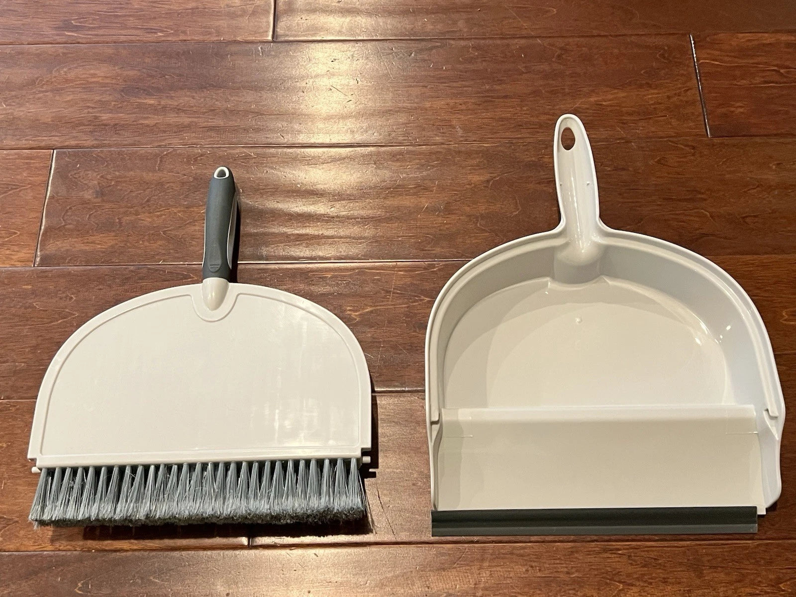 Commercial 10 in Kitchen Bathroom Locking Handheld Whisk Brush Broom Dustpan Set
