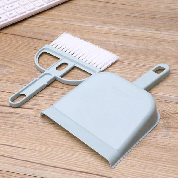 1 Set Mini Desktop Broom & Dustpan – Tiny Cleaning Kit for Keyboard & Car - NEW